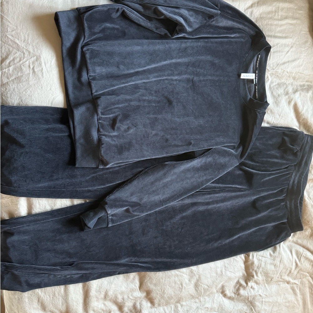 Black Velour Lounge Set